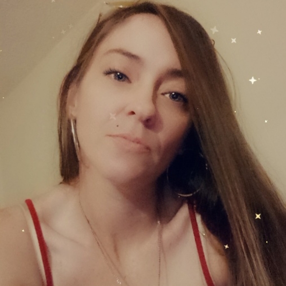 Meet your Posher, Robyn - Picture 2 of 8